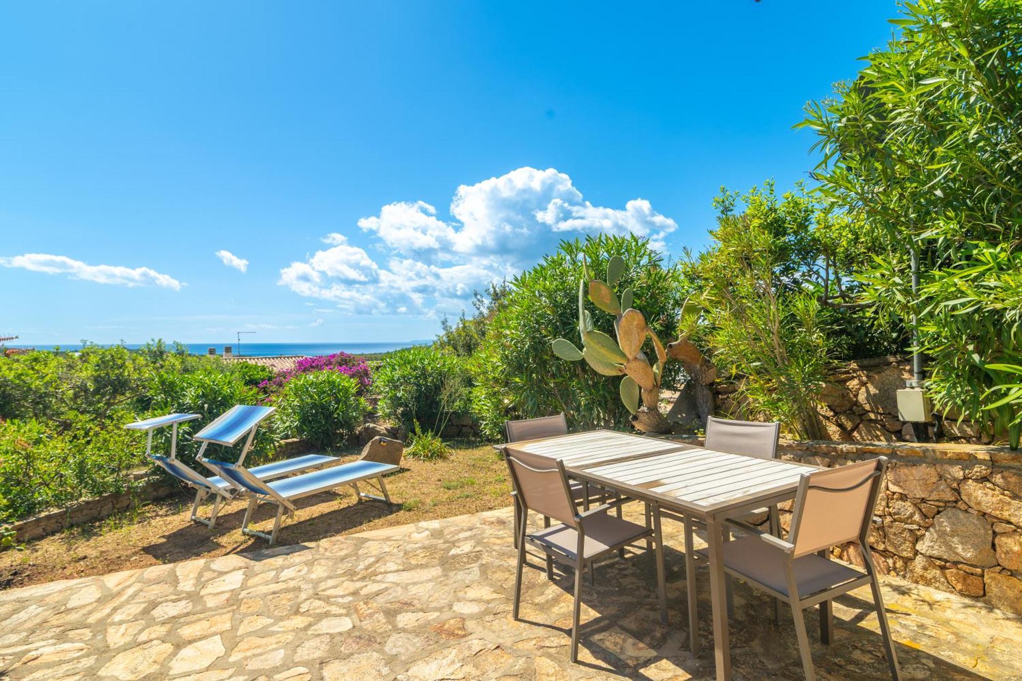 Villa Vista Mare Cala Ginepro Punta Molara Exterior foto